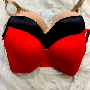 Set of 3 NEW/UNWORN bras - Size 36DD